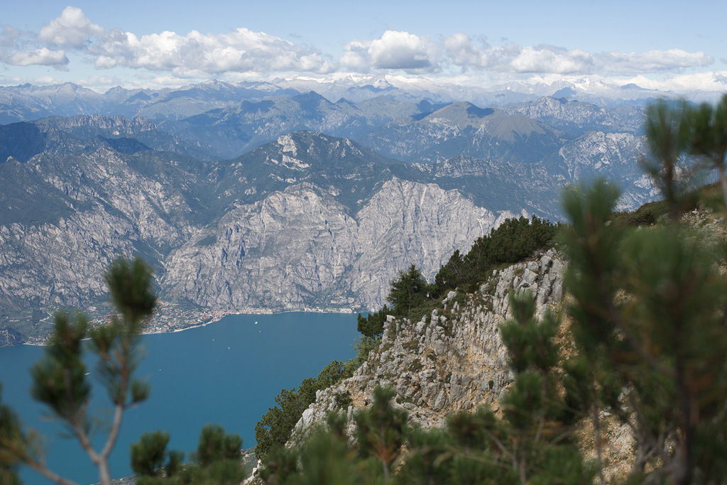 Mountains surrounding lake Garda